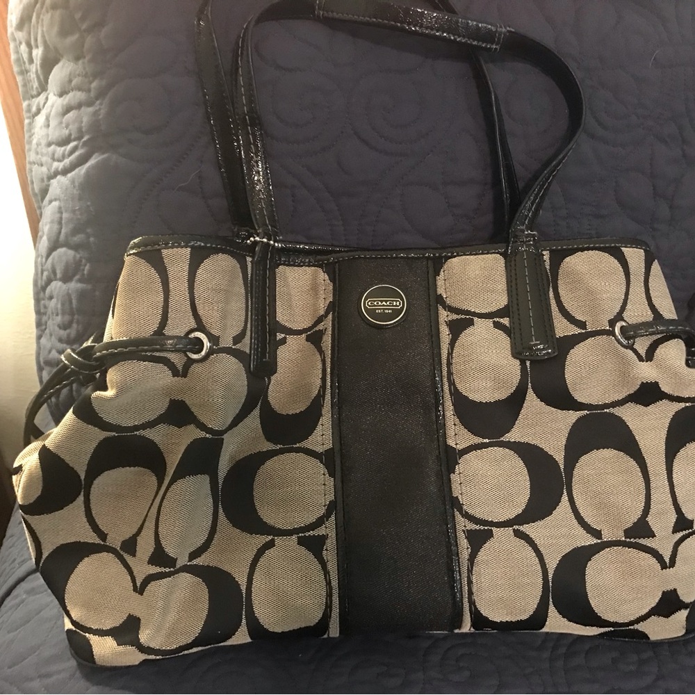 Vintage coach bag in black